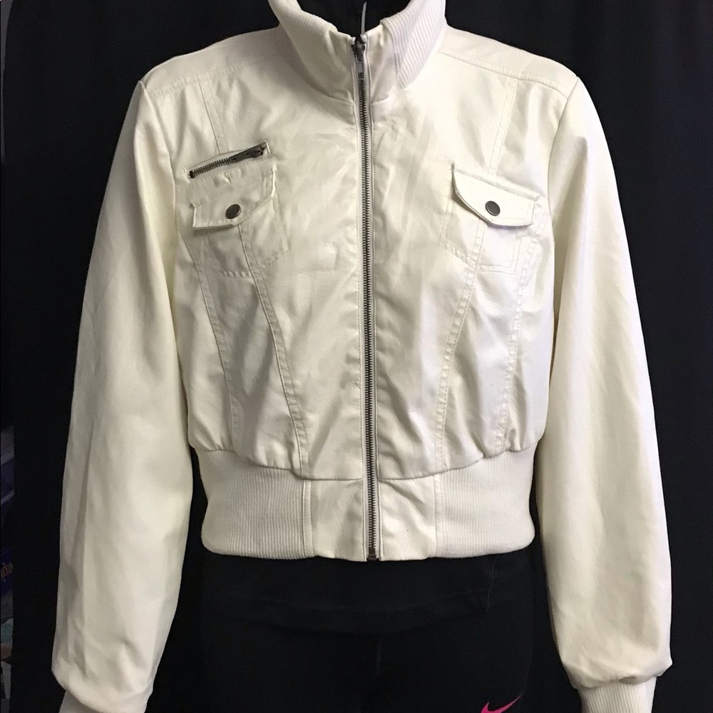 Nice jacket - Picture 3 of 8